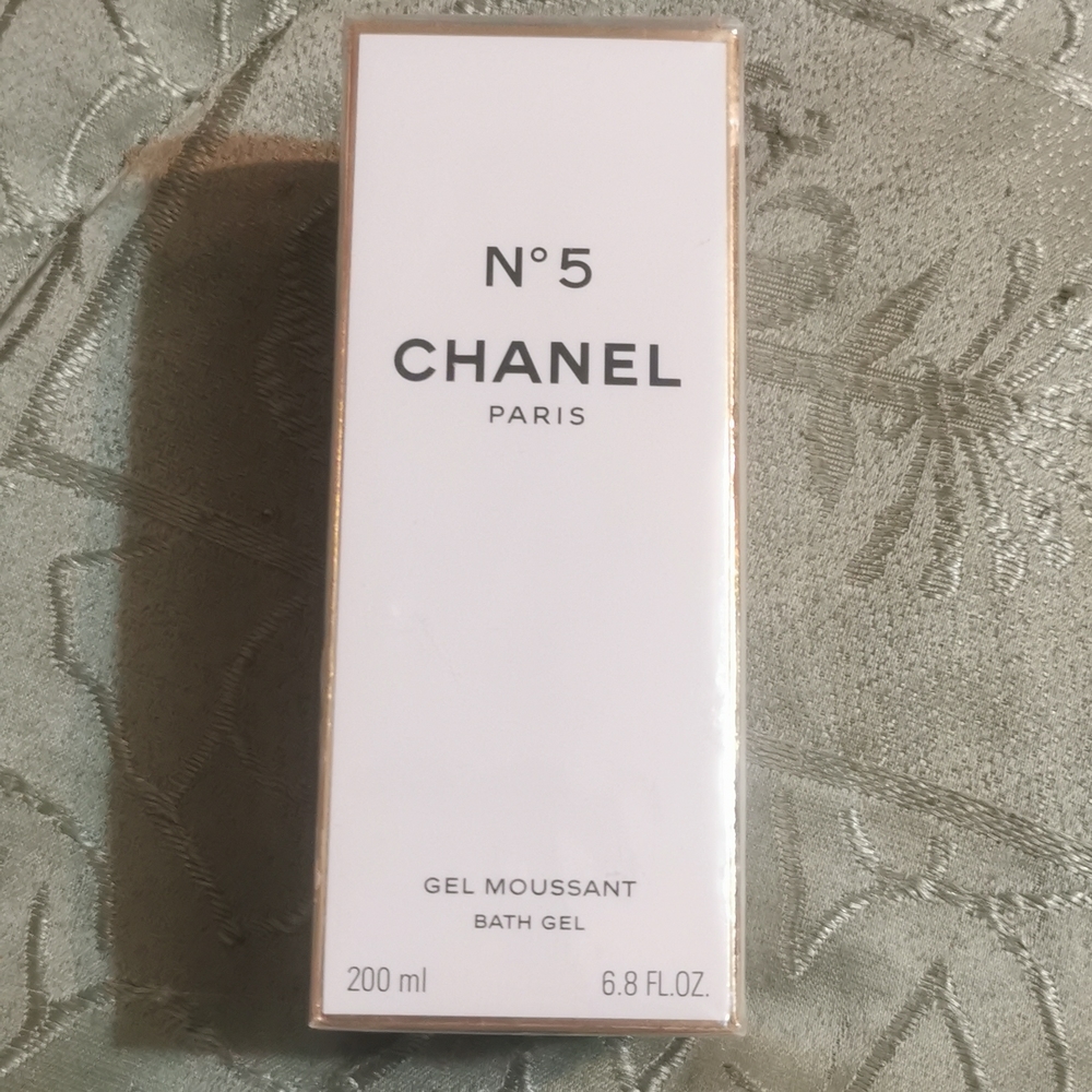 Chanel no 5 bath gel
